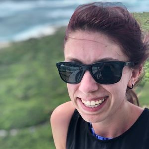 Meet your Posher, Kelly